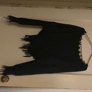 one-size-fits-all big black sweater!